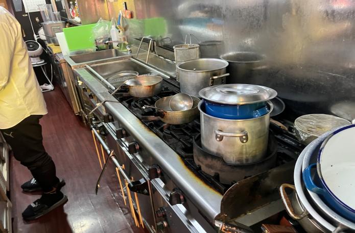 【春日部市 居抜き物件】春日部駅徒歩8分／ラーメン店居抜き1階路面店／約12坪・視認性良好・営業制限なし